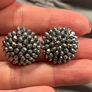 Earrings for any occasion 🌸one piece earrings